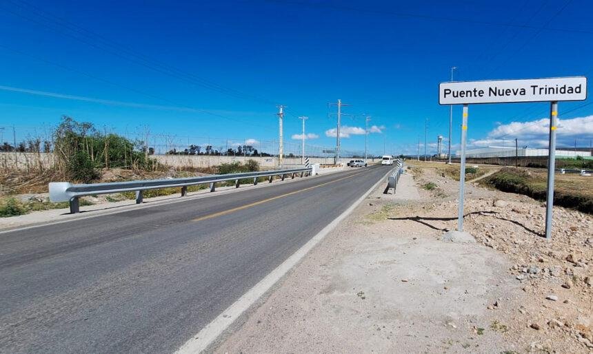 SOP lleva a cabo mantenimiento en puentes vehiculares de once municipios del estado