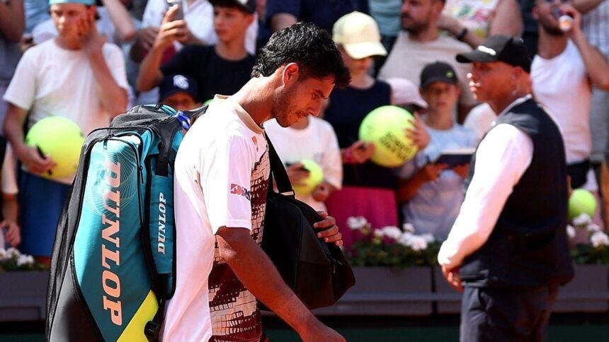 Tenista penalizado con 65 mil dólares por comentarios sexistas en Roland Garros