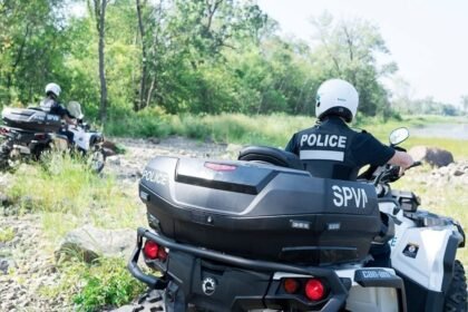 Tiroteo en Montreal deja un policía muerto y dos heridos en Canadá.