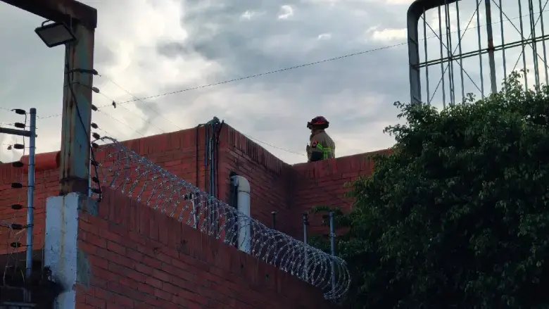 Trabajador fallece por descarga eléctrica en bodega de Torres Landa