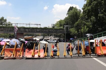 Transportistas anuncian bloqueos durante el Mundial para exigir freno a extorsiones.