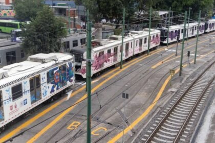 Tren Ligero se descarrila en ruta al Estadio Azteca antes del Mundial