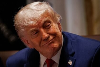 Trump afirma conocer ubicación del nuevo ayatolá de Irán en conflicto.