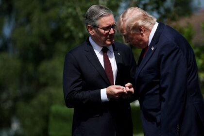 Trump anticipa renuncia del primer ministro del Reino Unido, Keir Starmer
