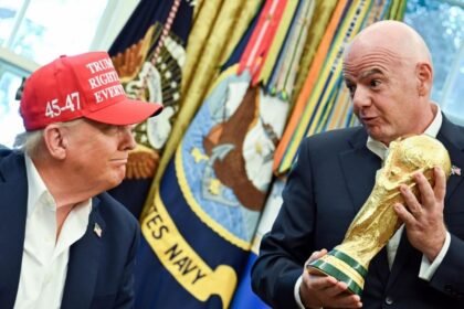 Trump y Infantino unidos en la entrega del trofeo del Mundial 2026