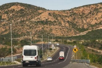 Accidente de autobús de pasajeros cobra tres vidas en carretera de San José del Cabo