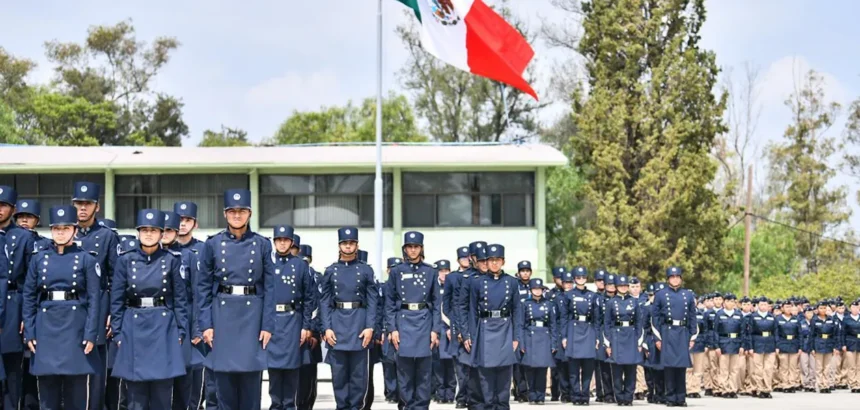 Aguascalientes Premia a Graduados de Bachillerato en Ceremonia