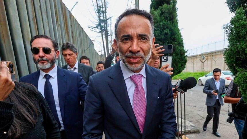 Alcalde de Metepec comparece por agresiones en club deportivo.