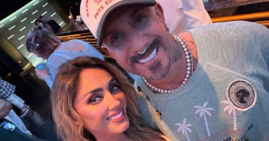 Anahí cumple su sueño al conocer a los Backstreet Boys