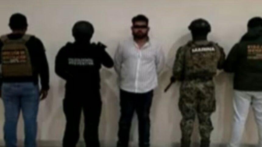 Aprehenden a miembro del CJNG tras hallazgo de cuerpo en vehículo incendiado.