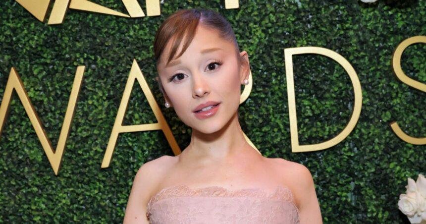 Ariana Grande lleva a juicio a hackers por filtrar su música privada
