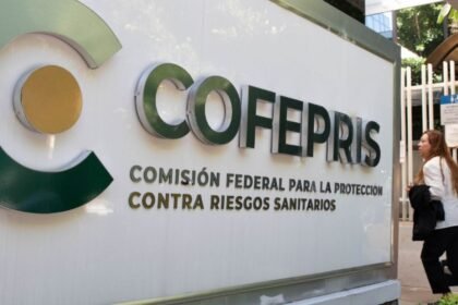 ASF denuncia penalmente a red de corrupción en Cofepris por 122 mdp.