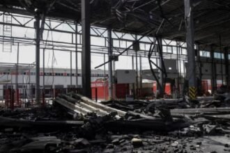 Ataque ruso en Járkov causa al menos tres muertos y varios heridos