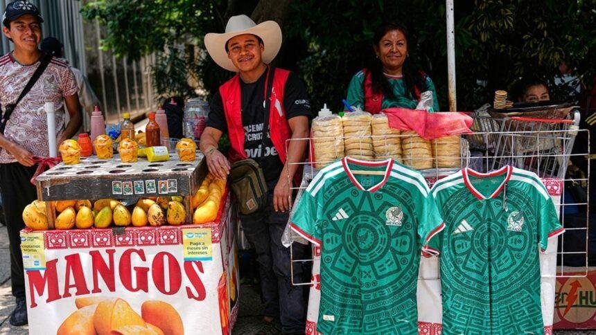 Aumento en la venta de playeras falsas y productos imitación durante el Mundial
