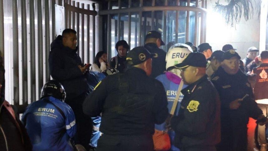 Autoridades buscan a la familia de hombre fallecido en celebraciones de la selección.