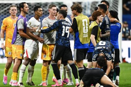 bellingham agredio a valentin barco tras la derrota ante argentina Bellingham agredió a Valentín Barco tras la derrota ante Argentina