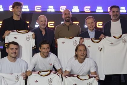 Casillas, Butragueño y Hierro apoyan a España en Semifinales contra Francia