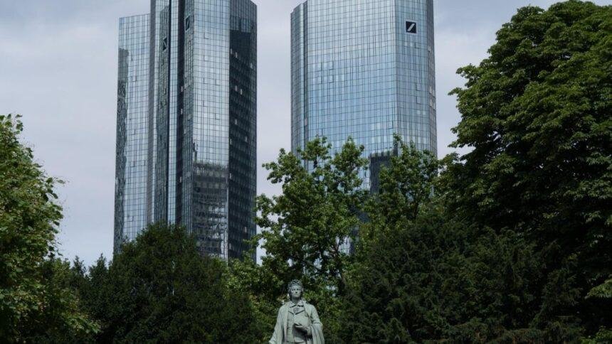 Catean sede de Deutsche Bank en Fráncfort por investigación de transacciones irregulares