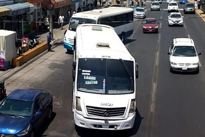 celaya nueva vialidad entre villa de los arcos y bosques Celaya: Nueva vialidad entre Villa de los Arcos y Bosques