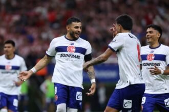 Chivas pierde en casa contra Toluca en el inicio del torneo