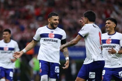 chivas pierde en casa contra toluca en el inicio del Chivas pierde en casa contra Toluca en el inicio del torneo