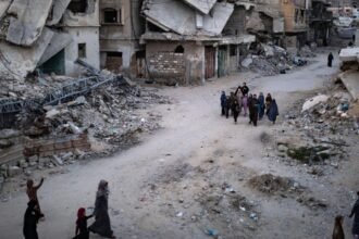 Conflicto en Medio Oriente amenaza con empobrecer a 23 millones de niños: Unicef
