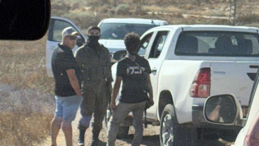 congresista democrata retenido en cisjordania por colonos y ejercito israeli Congresista demócrata retenido en Cisjordania por colonos y Ejército israelí