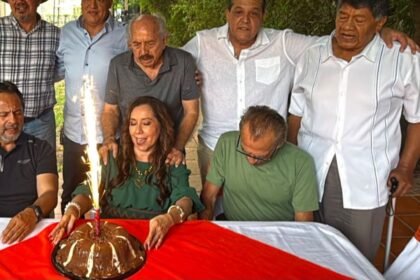 Cónsul de México en Houston permanece en Chiapas tras muerte de migrante por ICE