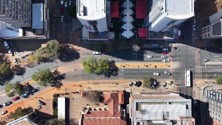 Detienen a británico en Sudáfrica por asesinato de esposa e hijas en Romita