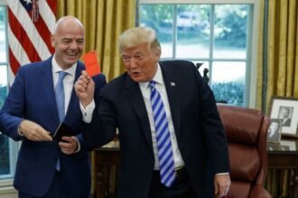 Diputados europeos investigan a Gianni Infantino por anulación de tarjeta roja