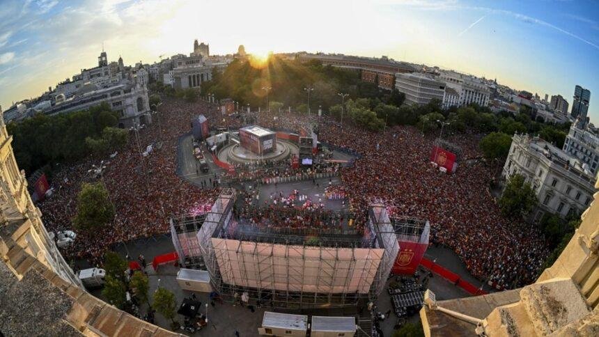 Dos millones celebran el título de España en las calles de Madrid