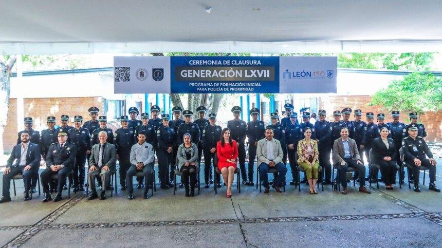 Egresan 29 nuevos policías comprometidos con la seguridad de León