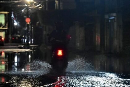 Encharcamientos afectan cinco vialidades tras tormenta en Irapuato