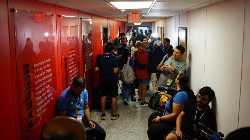 Entrenamiento de España cancelado por tormenta eléctrica en Nueva Jersey