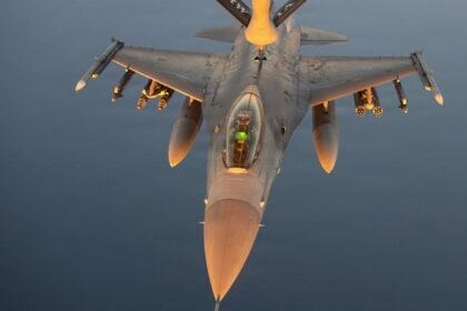 estados unidos intensifica ofensivas contra iran tras ataque a buque Estados Unidos intensifica ofensivas contra Irán tras ataque a buque en Ormuz
