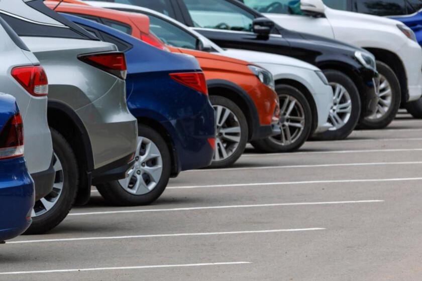 Estudio revela beneficios de optar por automóviles similares y de mayor precio