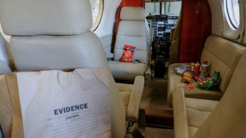fgr identifica a el jando como piloto de el mayo FGR identifica a "El Jando" como piloto de "El Mayo" tras casi dos años