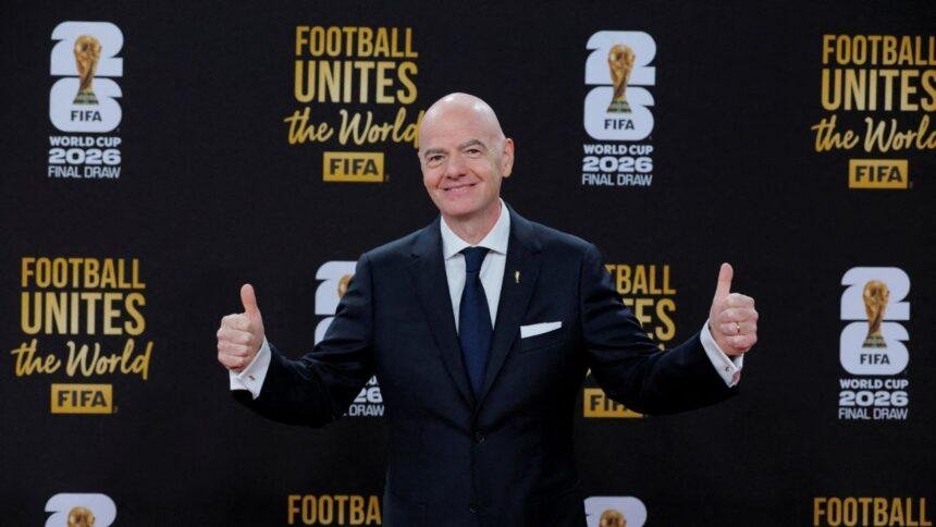 FIFA lanza nueva filial y UEFA defiende la propiedad del fútbol