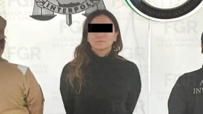 Gilda Lozoya comparece en segunda audiencia para determinar su situación judicial.