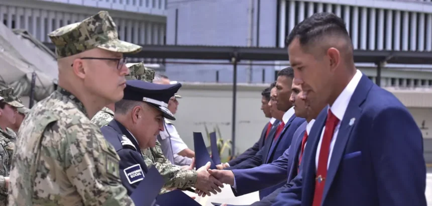 Gopes de Aguascalientes sobresalen en curso de la Semar