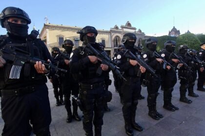 Guanajuato fortalecerá atención psicológica para policías, impulsa Libia propuesta.