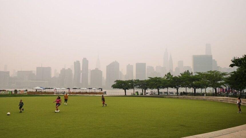 Humo de incendios en Canadá afecta la Final del Mundial en Nueva York