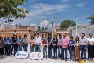 Inauguran pavimentación en calles 24 de Febrero y 5 de Mayo, Cuerámaro