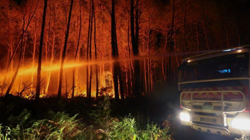 incendios forestales en francia provocan la evacuacion de 220 mil Incendios forestales en Francia provocan la evacuación de 220 mil personas en Gironda