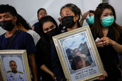 Incrementa a 30 el número de muertos por incendio en bar de Bangkok; ordenan inspección.