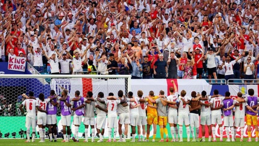 Inglaterra celebra su pase a Semifinales con emotivas canciones junto a la afición