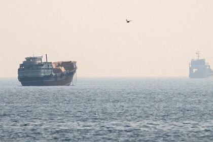 Irán anuncia cierre del estrecho de Ormuz hasta nuevo aviso