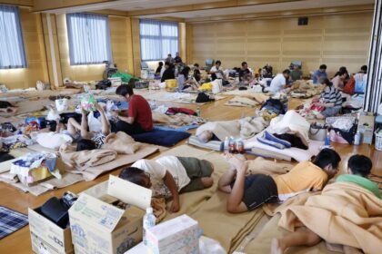 japon reporta 34 victimas mortales tras terremoto y crisis de Japón reporta 34 víctimas mortales tras terremoto y crisis de servicios básicos