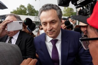 Juez reanuda proceso de Emilio Lozoya por caso Agronitrogenados tras tres años