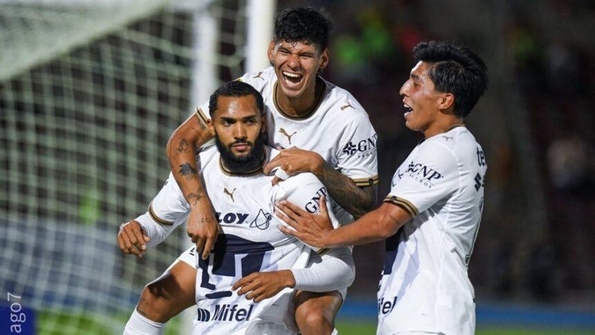 Juninho anota triplete y lidera goleada de Pumas sobre FC Juárez